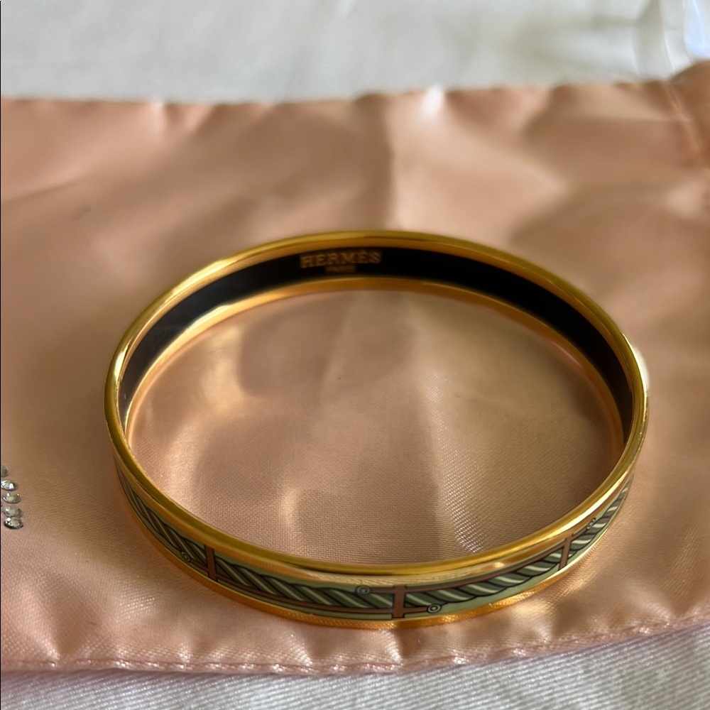 Hermès Gold and Green Watch Luxurious Accessory